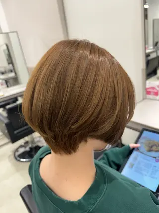ショート カラー 透明感カラー✨艶髪 制作🌱山根あゆみのヘアスタイル