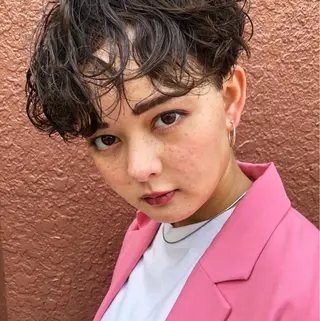 ショート パーマ THE DAY所属・AKI HASHIMOTOのヘアスタイル