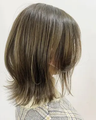 ミディアム カラー フラム所属・WATANABE MISAKIのヘアスタイル