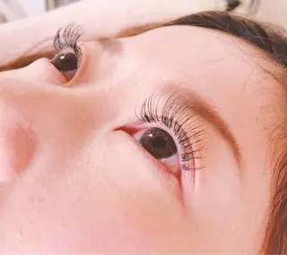 マツエク・マツパ PLATINUM FEEL所属・菅尾 汐美のマツエク・マツパデザイン