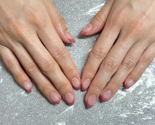 ネイル VIERU 🌈🎀💖のネイルデザイン