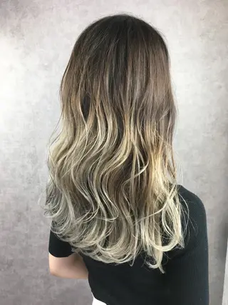 ロング カラー ツイストスパイラル パーマ🟡KYOUのヘアスタイル