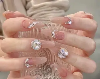 ネイル 高木 維麗絲のネイルデザイン