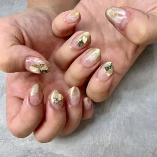 ヘアアレンジ ネイル ニュアンス🌿‬ Aivy./アイビーのネイルデザイン