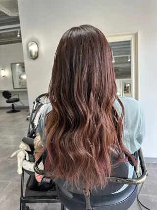 ロング 篠崎 佑季のヘアスタイル