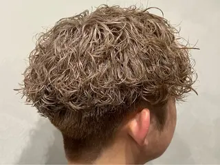 ショート カラー メンズ VeRO所属・VeRO ヒュウミのヘアスタイル