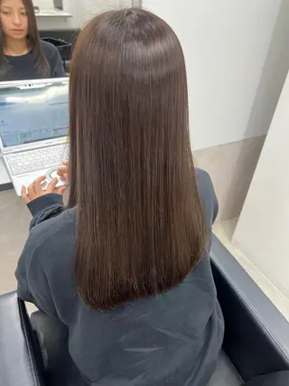 ロング maya レイヤーカットのヘアスタイル