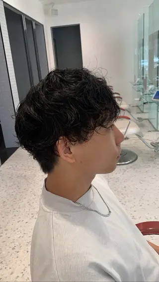 パーマ メンズ 中屋 比呂のヘアスタイル