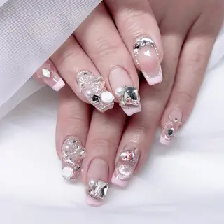 ネイル eight nail 渋谷駅前店所属・makoto 🐻‍❄️のネイルデザイン