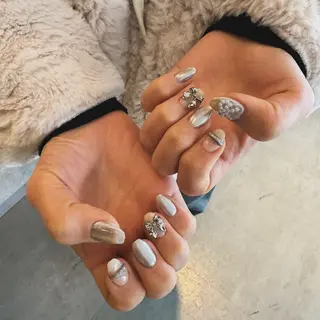 ネイル 濱岡 咲のネイルデザイン