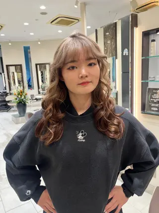 ロング カラー ZENKO国分寺所属・まるやま ひなこ/艶髪カラーのヘアスタイル