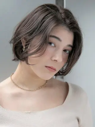 ショート カラー 戸村 世奈のヘアスタイル