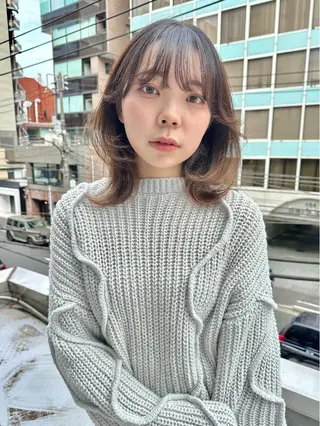 ミディアム カラー レイヤーカット🪄 耳ツボ🎀Ayumiのヘアスタイル