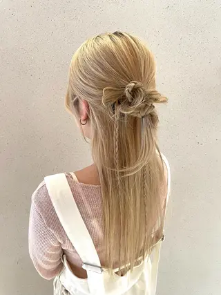 ロング ヘアアレンジ 山本 睦のヘアスタイル