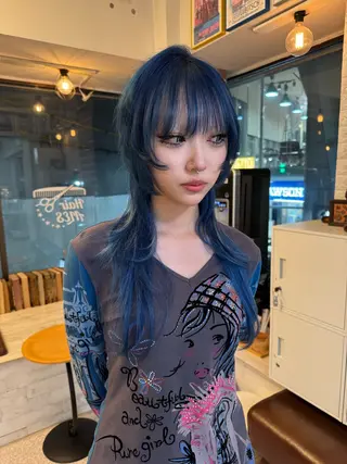 セミロング カラー レイヤーウルフ エクステ磯部のヘアスタイル