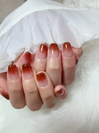 ネイル &ME ネイルサロンのネイルデザイン