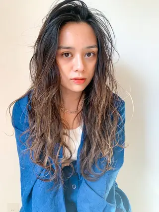 ミディアム パーマ カラー CEINE【セーヌ】 三軒茶屋のヘアスタイル