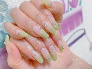 ネイル ネイルサロン エクラ 🌹【スカルプ専門】のネイルデザイン