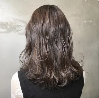 ミディアム カラー 牛山 静香のマツエク・マツパデザイン