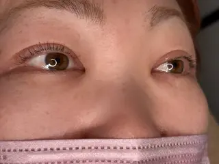 マツエク・マツパ Queen's gate 昭和palace所属・志村 梨帆のヘアスタイル