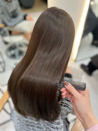 ロング カラー Zina aimiのヘアスタイル