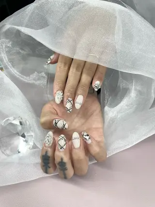 ネイル Rie Beauty所属・リエ ビューティのネイルデザイン