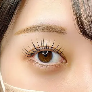 マツエク・マツパ 束感パリジェンヌ上下 恵比寿ayakaのマツエク・マツパデザイン