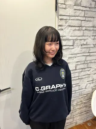 ミディアム カラー 廣瀬 美月のヘアスタイル