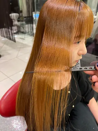 ミディアム 圧倒的美髪ストレート ツダケイタロウのヘアスタイル