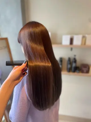 ロング アイナ ROCCOのヘアスタイル