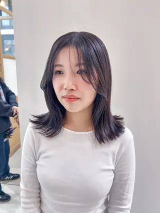 ミディアム カラー ヘアアレンジ yuka .のヘアスタイル