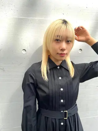 ミディアム カラー écouter所属・ショート/ウルフ ハイトーン/カイセイのヘアスタイル