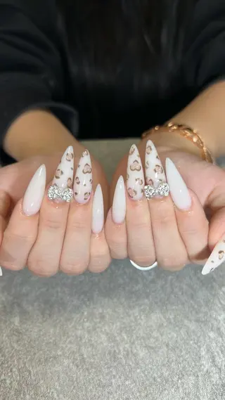 ネイル 𝐧𝐚𝐢𝐥 𝐌𝐢𝐖𝐢𝐢のネイルデザイン