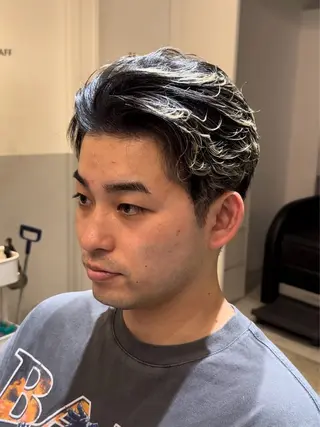 ショート Noisyle 北堀江店所属・プードルパーマ職人 SHUNのヘアスタイル