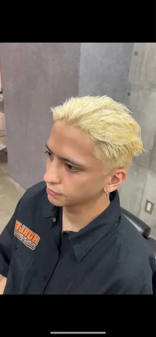 ショート 👑パーマの王様👑 【メンズ専門店】のヘアスタイル