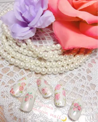 ネイル 🌙都岡 ムーンネイルのネイルデザイン