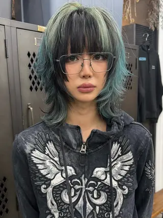 セミロング カラー ウルフ/レイヤー ⚡️ITSUKU⚡️のヘアスタイル