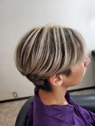 ショート メンズ カラー Dr's Salon LAB所属・小島　崇義 ブリーチお任せ下さいのヘアスタイル