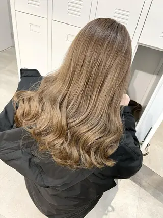 セミロング Bear(ベア)所属・KYOKO 【Bear】のヘアスタイル