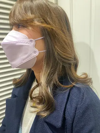 ミディアム カラー kawabe maikoのヘアスタイル