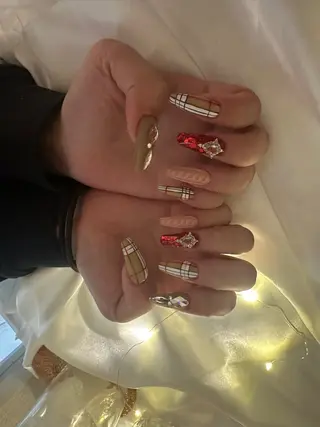 ネイル Nailsalon SKiのネイルデザイン