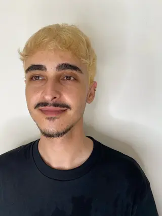 ショート カラー Avalon所属・Hiroshi ヒロシのヘアスタイル