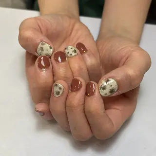 ネイル ネイルサロンエーナインイオン西町店所属・大館 萌香のネイルデザイン