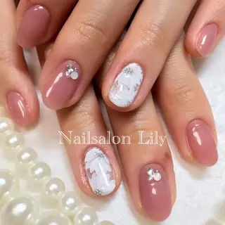 ネイル Nailsalon Lilyのネイルデザイン