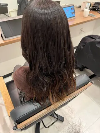 ロング ブリーチ髪質改善 田中 俊輔のヘアスタイル