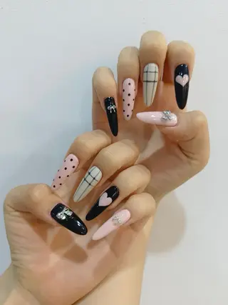 ネイル EE.Nail所属・FuFu.Nail 2️⃣番のネイルデザイン