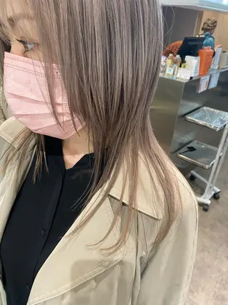 セミロング カラー ヘアアレンジ XENA表参道 MIKUのヘアスタイル