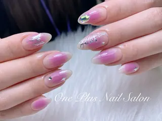 ネイル One Plus Nail Salonのネイルデザイン