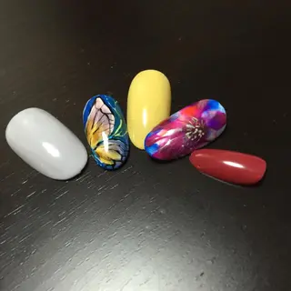 ネイル ARTスクールサロン お・タマゴのネイルデザイン