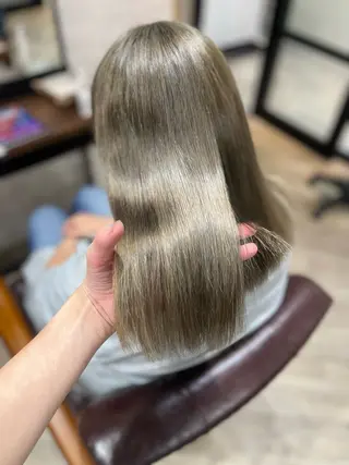 セミロング カラー 🫧ぷる艶カラー🫧 Yuubi🦩のヘアスタイル